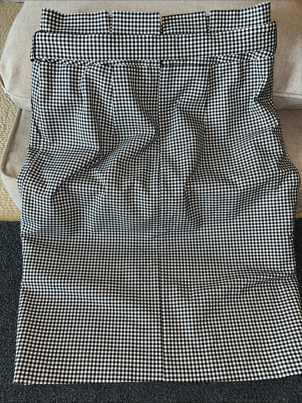 White House Black Market Black and White Gingham Skirt or Top - Picture 7 of 10